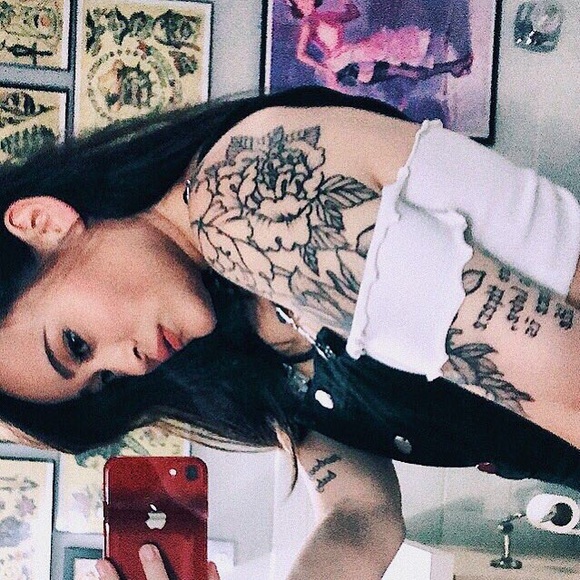 Meet your Posher, Ashley - Picture 1 of 1